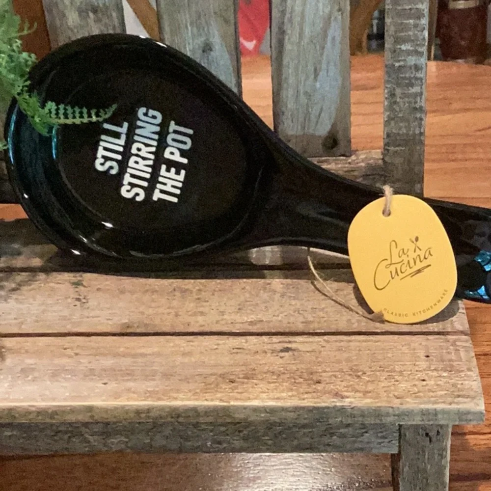 Kitchen Spoon Rest - STILL STIRRING THE POT